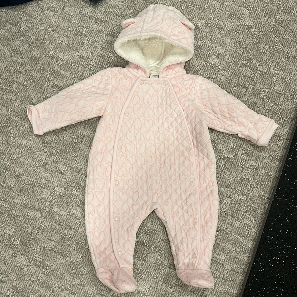 Baby hood winter bunting to keep that little one warm with winter. Used twice